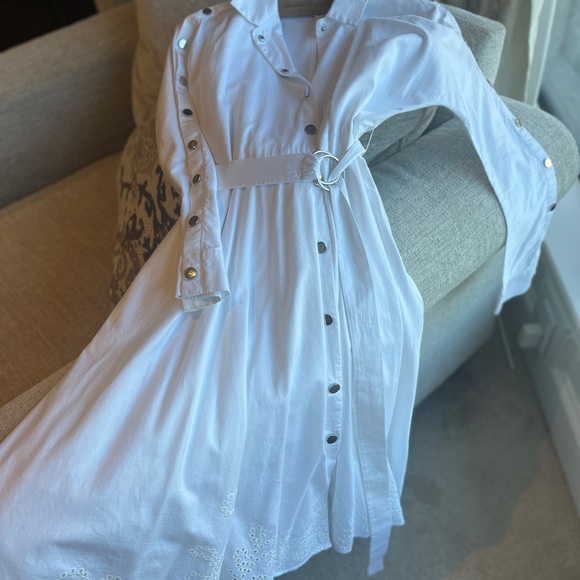 Maje White Shirtdress with Eyelet trim. Three quarter sleeve with colar. - Picture 1 of 6